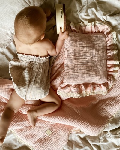 Muślinowa pościel z wypełnieniem – jasny róż 65x80 cm